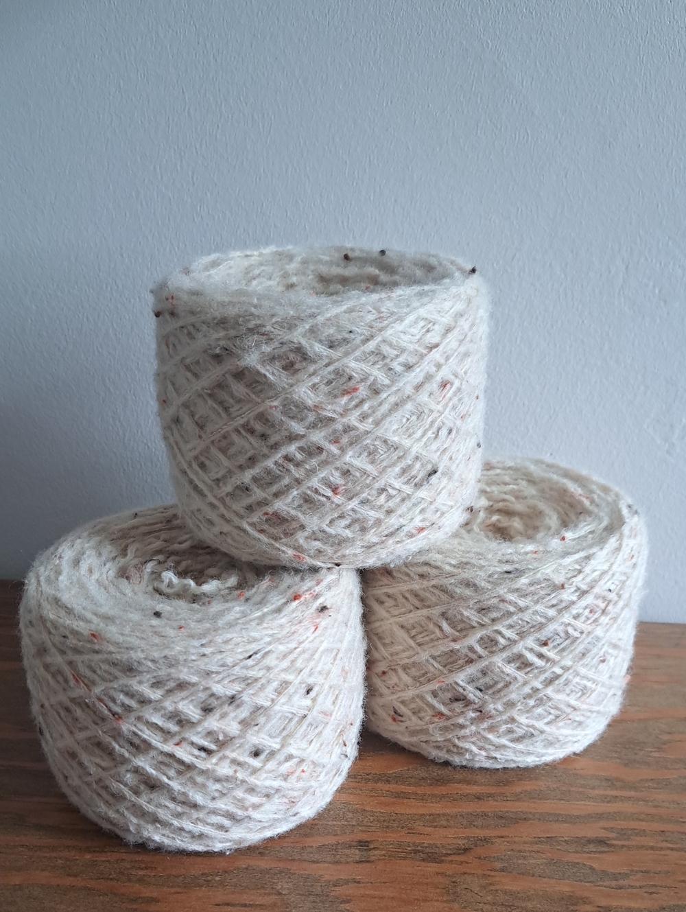 46% Wool Fluffy Speckled Cream Yarn, 300g